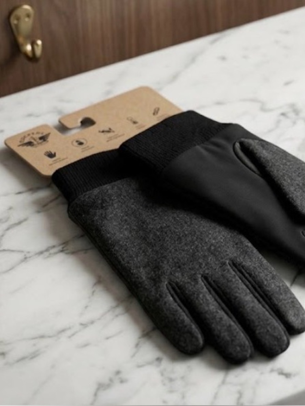 Dockers Two-Tone Touchscreen Gloves - Gray & Black